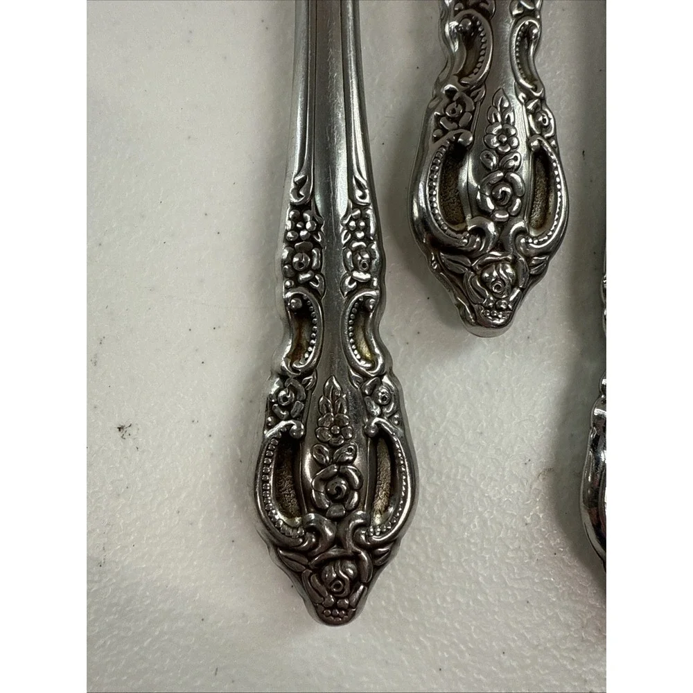 Set of 4 DINNER KNIVES 9